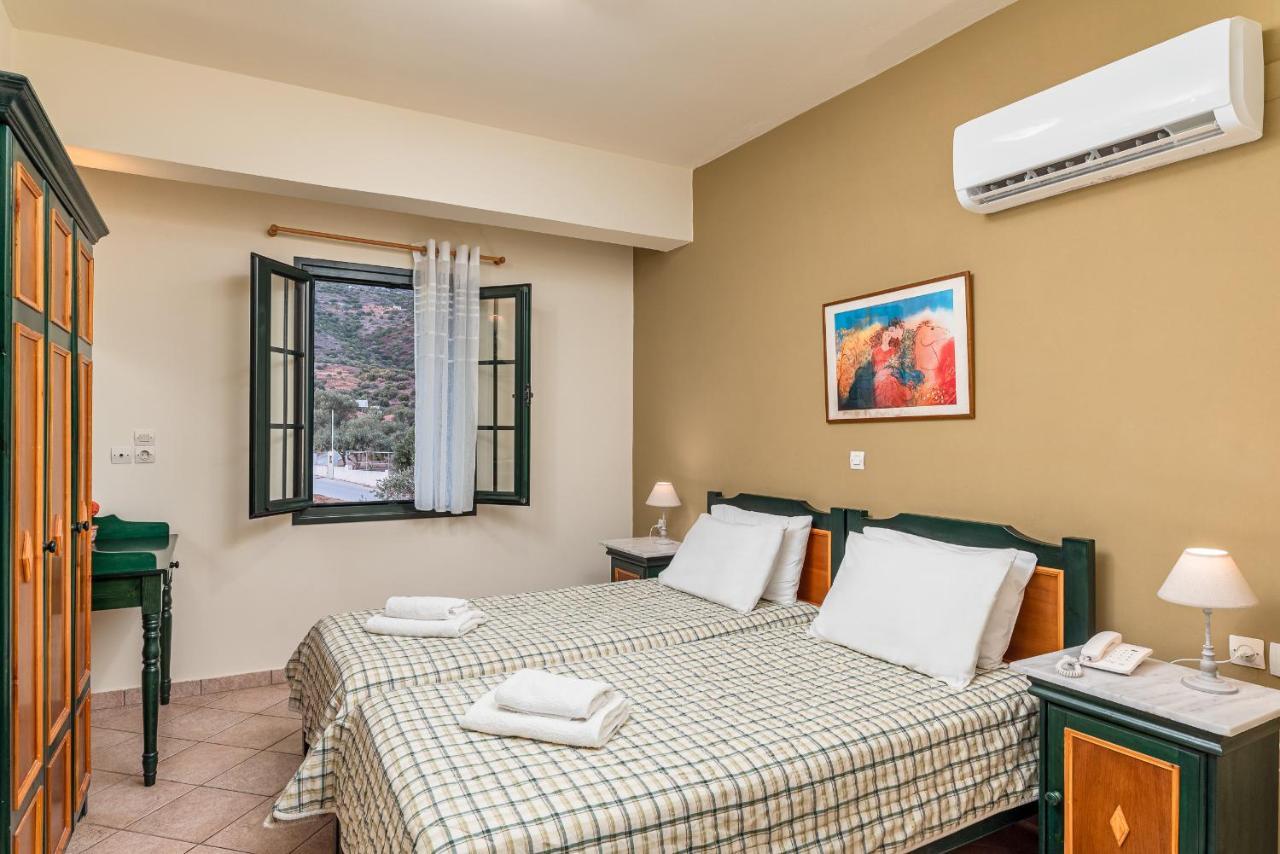 Hotel Ledra Marathókampos Eksteriør billede