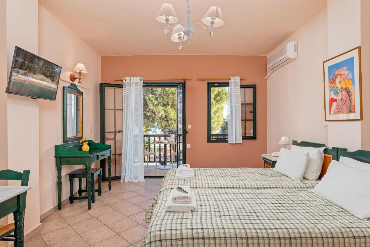 Hotel Ledra Marathókampos Eksteriør billede