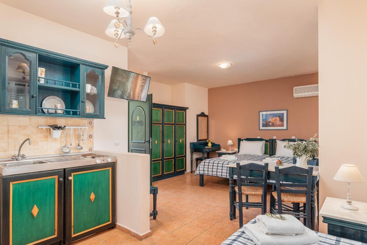 Hotel Ledra Marathókampos Eksteriør billede