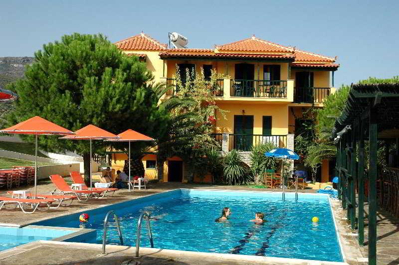 Hotel Ledra Marathókampos Eksteriør billede