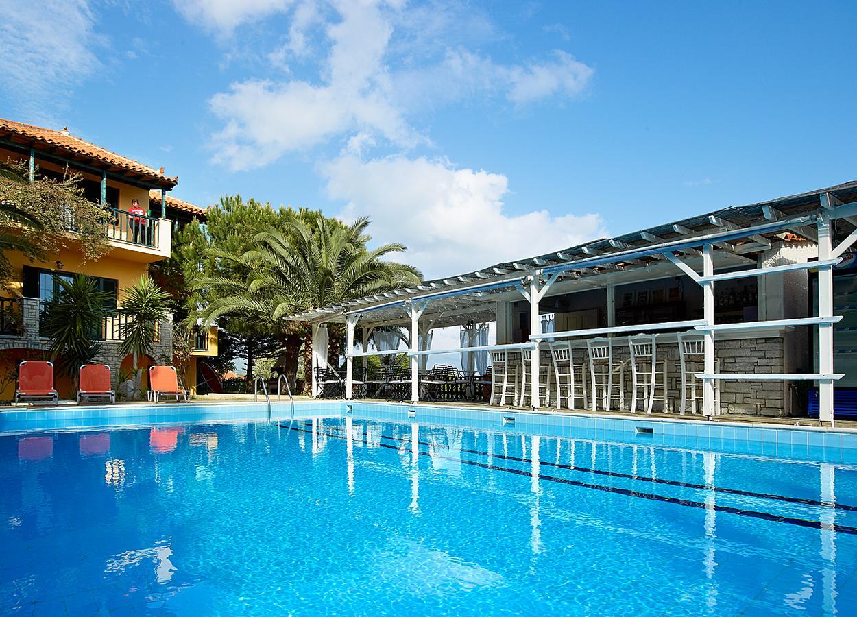 Hotel Ledra Marathókampos Eksteriør billede