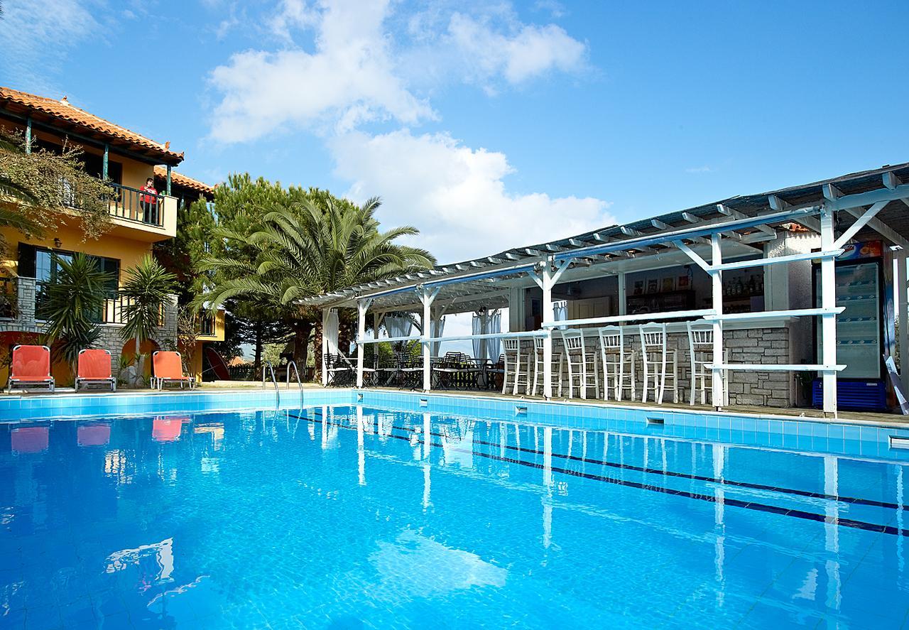 Hotel Ledra Marathókampos Eksteriør billede