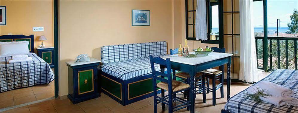 Hotel Ledra Marathókampos Eksteriør billede